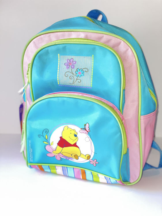 Picture of 43834 WINNIE THE POOH SCHOOL BAG - 3 POCKETS - NO SIDES